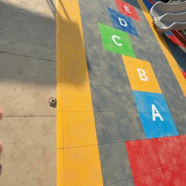 Profesyonel Birbirine Geçen PP - Outdoor Sport Court Tiles incelemesi ve fiyatı